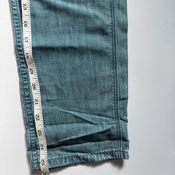 Levi's Relaxed Fit Pleated Light Blue Jeans Size 24 NWT - Picture 8 of 11
